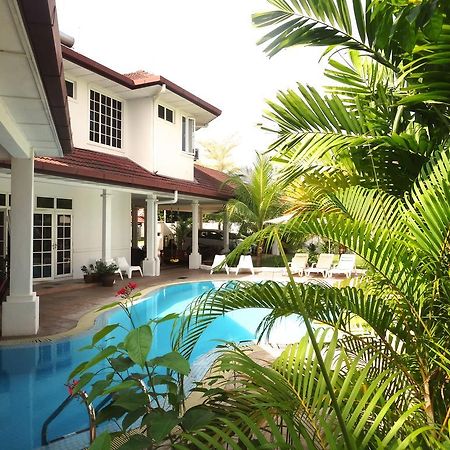 Rumah Putih Near Klia Sepang Dış mekan fotoğraf