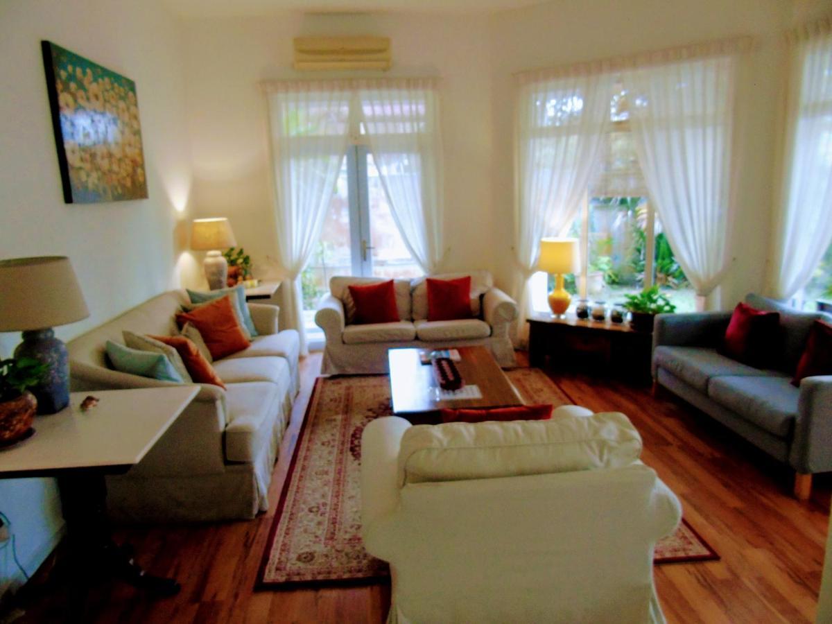 Rumah Putih Near Klia Sepang Dış mekan fotoğraf